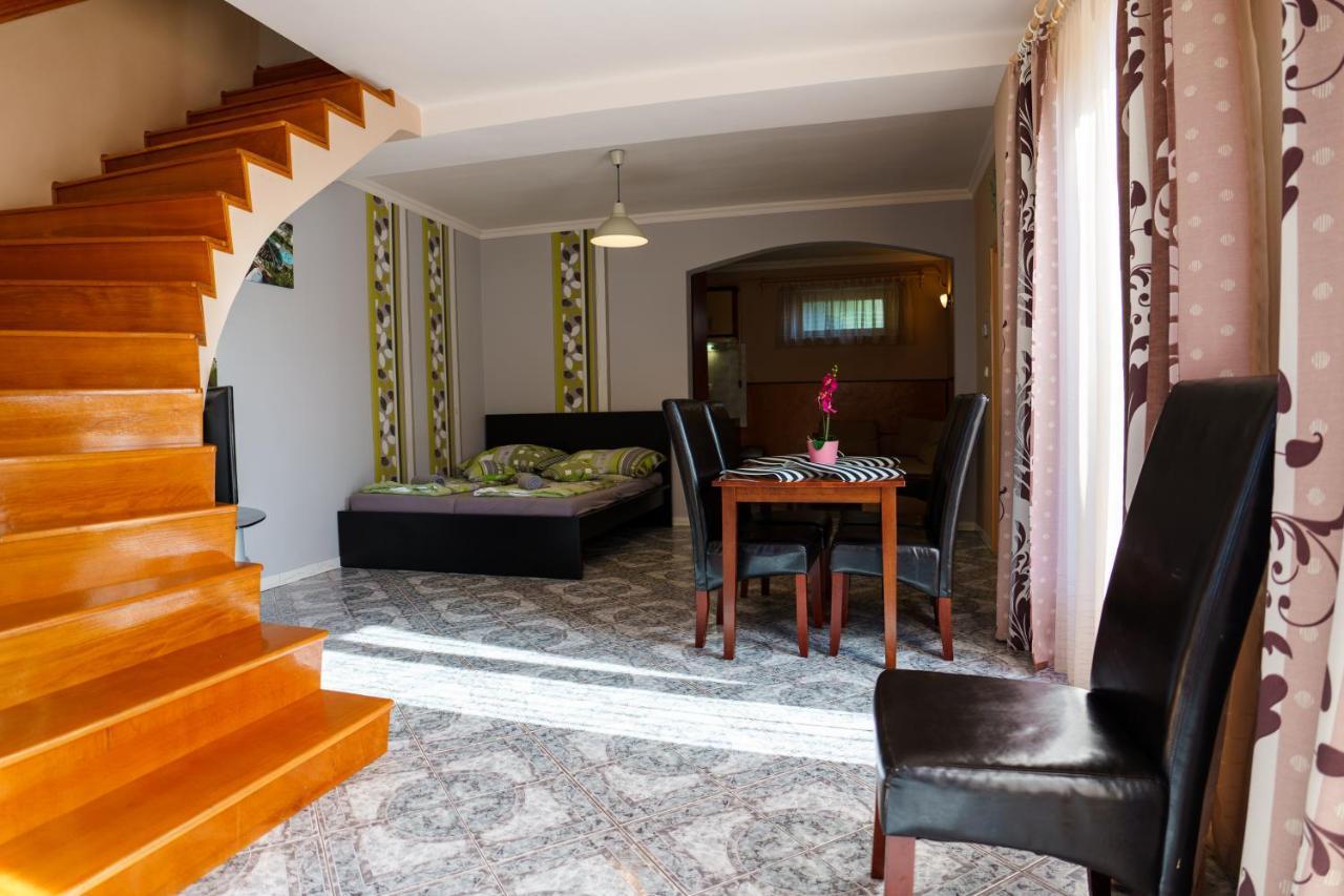 Hotel Aranyhid Vendeghaz Makó Exterior foto