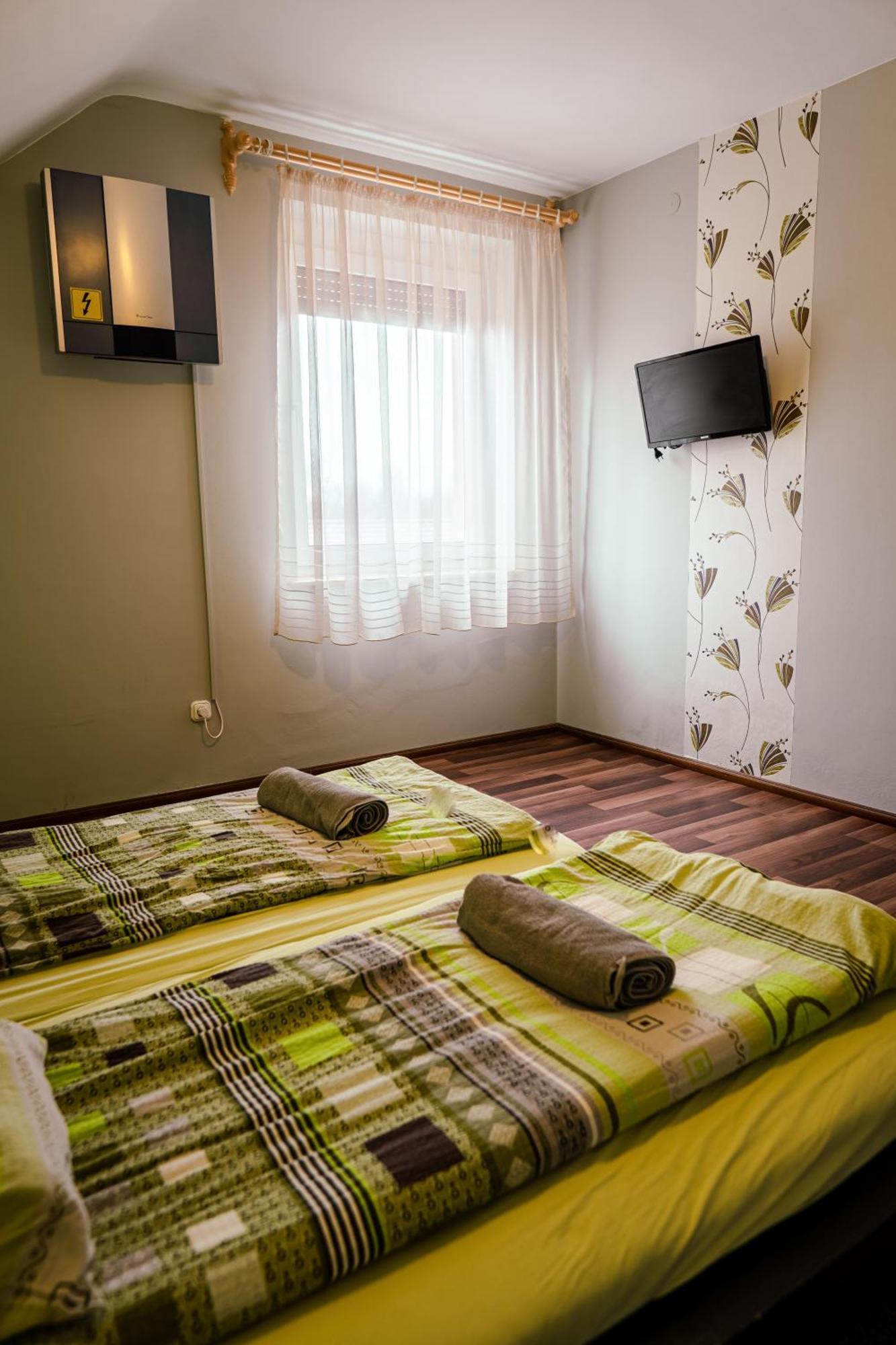 Hotel Aranyhid Vendeghaz Makó Exterior foto