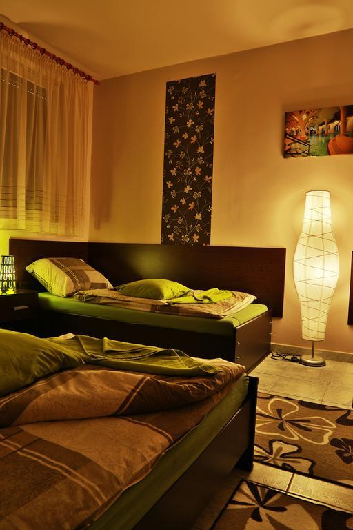 Hotel Aranyhid Vendeghaz Makó Zimmer foto
